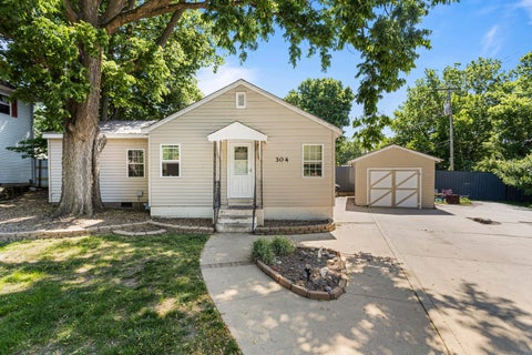Photo of 304 S Third Street, Fisher, IL 61843 (MLS # 12640208)