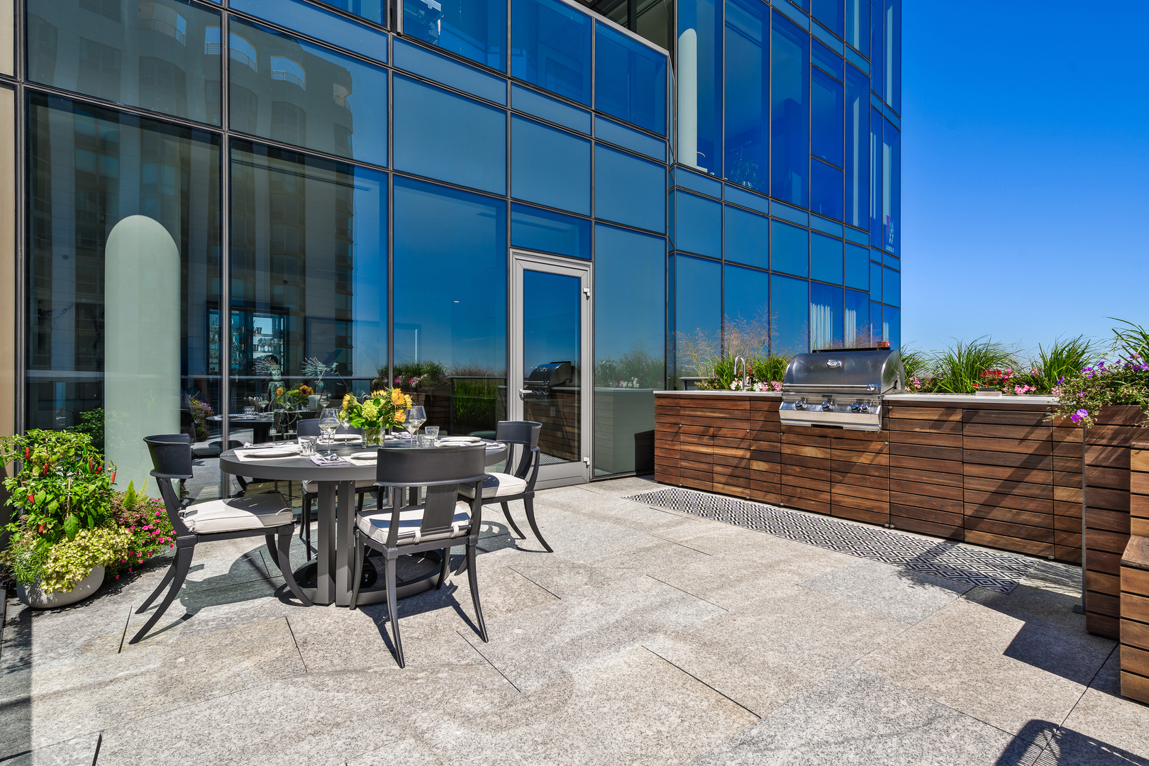 211 N Harbor Drive 4101