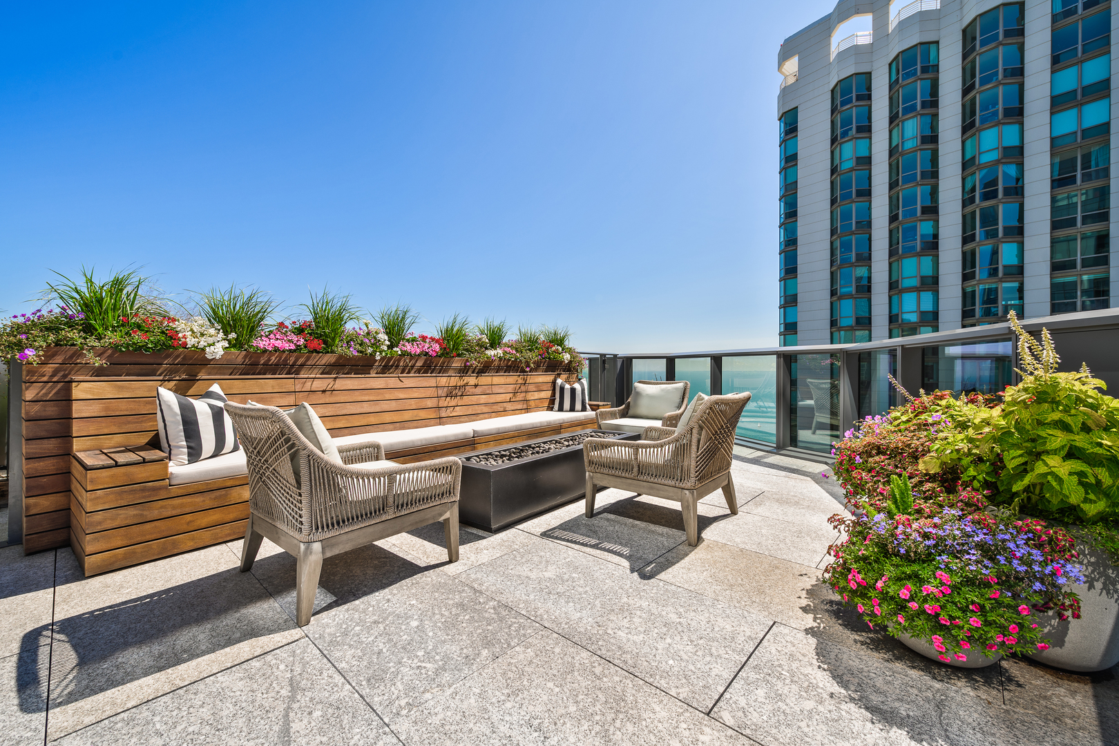 211 N Harbor Drive 4101
