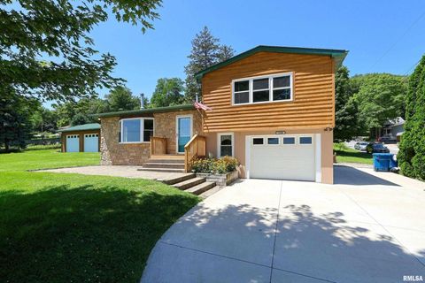 Tiny photo for 1128 N CODY Road, Le Claire, IA 52753 (MLS # QC4265613)