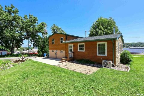 Tiny photo for 1128 N CODY Road, Le Claire, IA 52753 (MLS # QC4265613)