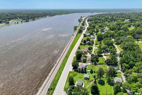 Tiny photo for 1128 N CODY Road, Le Claire, IA 52753 (MLS # QC4265613)