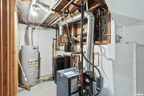 Tiny photo for 1128 N CODY Road, Le Claire, IA 52753 (MLS # QC4265613)