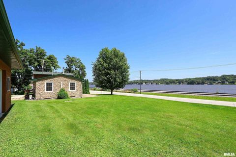 Tiny photo for 1128 N CODY Road, Le Claire, IA 52753 (MLS # QC4265613)