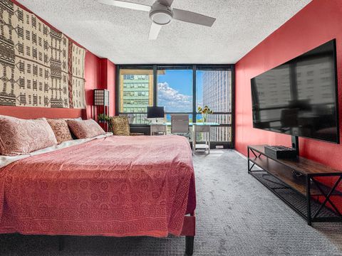 Tiny photo for 3150 N Sheridan Road #10B, Chicago, IL 60657 (MLS # 12457826)