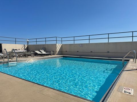 Tiny photo for 3150 N Sheridan Road #10B, Chicago, IL 60657 (MLS # 12457826)