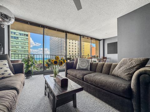 Tiny photo for 3150 N Sheridan Road #10B, Chicago, IL 60657 (MLS # 12457826)