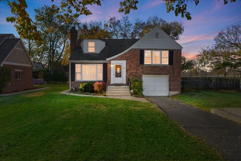 Tiny photo for 4700 Central Avenue, Western Springs, IL 60558 (MLS # 12603602)