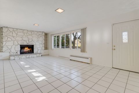 Tiny photo for 4700 Central Avenue, Western Springs, IL 60558 (MLS # 12603602)