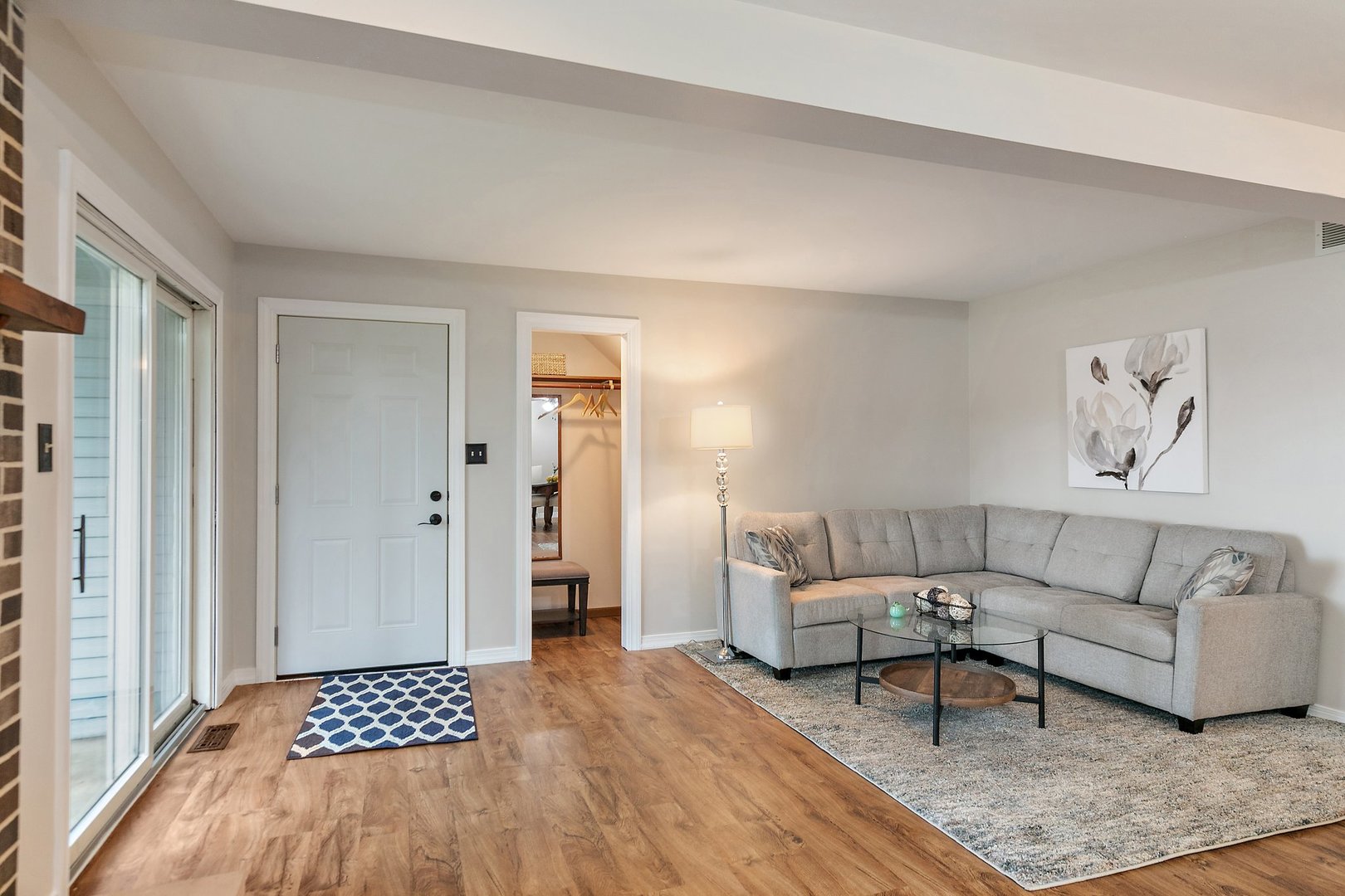 221 Barb Boulevard 1