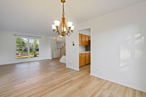 Tiny photo for 577 Greystone Lane, Bolingbrook, IL 60440 (MLS # 12448059)