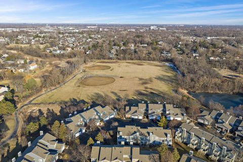 Tiny photo for 537 W Parkside Drive, Palatine, IL 60067 (MLS # 12615041)
