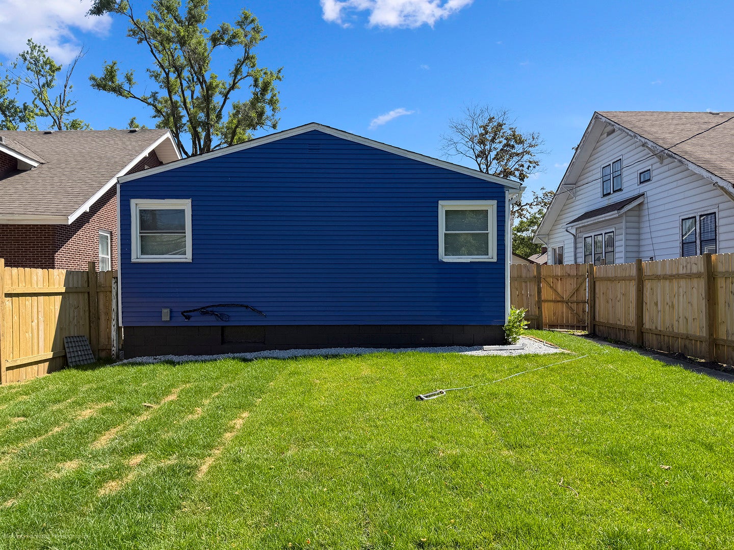 353 W 15th Place