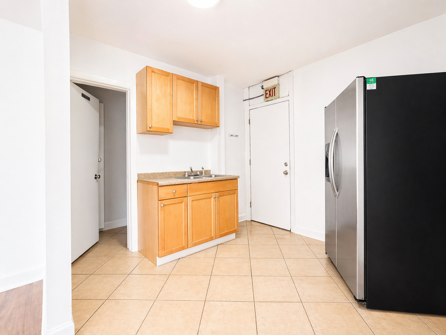 2704 N CALIFORNIA Avenue 1F