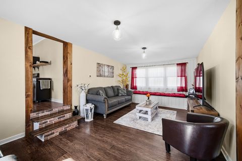 Tiny photo for 27W726 Central Avenue, Warrenville, IL 60555 (MLS # 12581060)