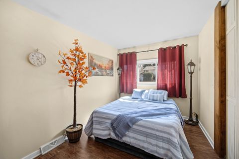 Tiny photo for 27W726 Central Avenue, Warrenville, IL 60555 (MLS # 12581060)