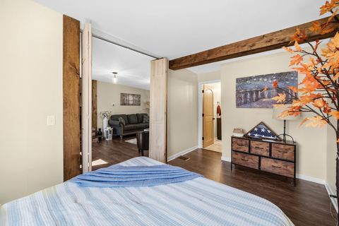 Tiny photo for 27W726 Central Avenue, Warrenville, IL 60555 (MLS # 12581060)