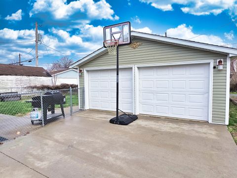 Tiny photo for 127 Flora Avenue, Flora, IL 62839 (MLS # 12590343)