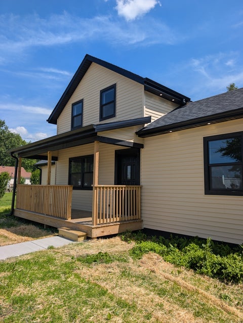 Tiny photo for 206 E Jefferson Street, Gardner, IL 60424 (MLS # 12688577)