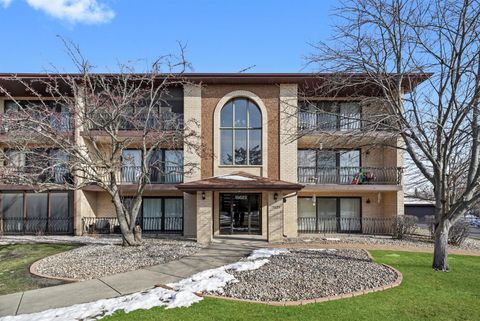 Tiny photo for 15623 Gardenview Court #3C, Orland Park, IL 60462 (MLS # 12534947)