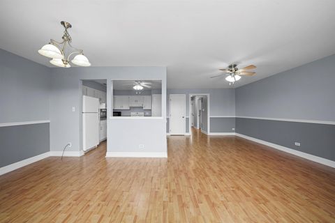 Tiny photo for 15623 Gardenview Court #3C, Orland Park, IL 60462 (MLS # 12534947)