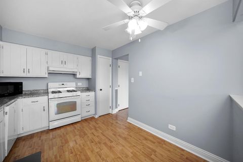 Tiny photo for 15623 Gardenview Court #3C, Orland Park, IL 60462 (MLS # 12534947)