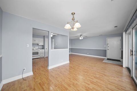 Tiny photo for 15623 Gardenview Court #3C, Orland Park, IL 60462 (MLS # 12534947)