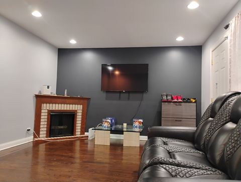 Tiny photo for 1011 N Keeler Avenue, Chicago, IL 60651 (MLS # 12330394)