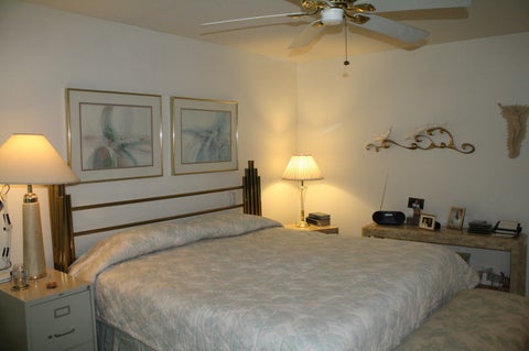 Tiny photo for 7 Thornwood Court #7, Moline, IL 61265 (MLS # 12789534)
