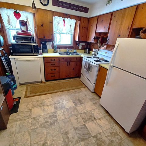 Tiny photo for 446 Dwight Street, Kewanee, IL 61443 (MLS # 12596803)