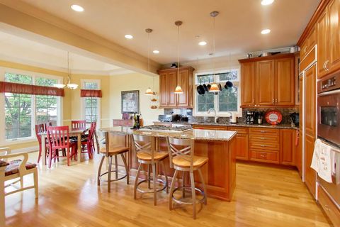 Tiny photo for 327 S Knight Avenue, Park Ridge, IL 60068 (MLS # 12636148)