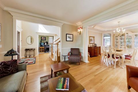 Tiny photo for 327 S Knight Avenue, Park Ridge, IL 60068 (MLS # 12636148)