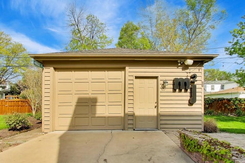Tiny photo for 327 S Knight Avenue, Park Ridge, IL 60068 (MLS # 12636148)