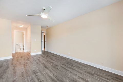 Tiny photo for 2050 Valencia Drive #300C, Northbrook, IL 60062 (MLS # 12556294)