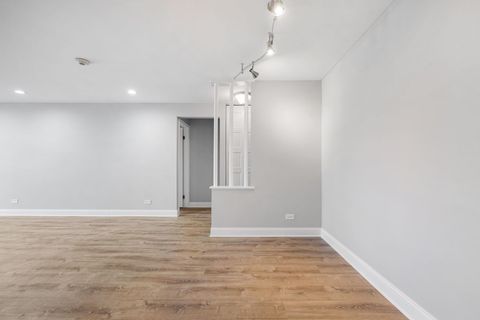 Tiny photo for 2050 Valencia Drive #300C, Northbrook, IL 60062 (MLS # 12556294)