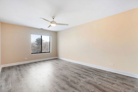 Tiny photo for 2050 Valencia Drive #300C, Northbrook, IL 60062 (MLS # 12556294)