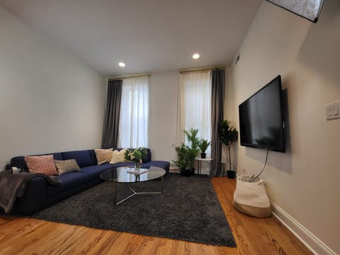 Tiny photo for 1924 N Honore Street #2R, Chicago, IL 60622 (MLS # 12653875)