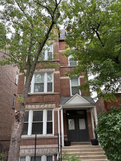 Photo of 1924 N Honore Street #2W, Chicago, IL 60622 (MLS # 12653875)