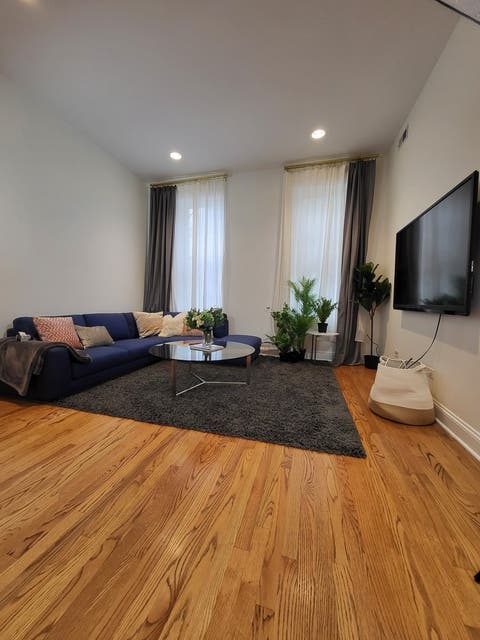 Tiny photo for 1924 N Honore Street #2R, Chicago, IL 60622 (MLS # 12653875)