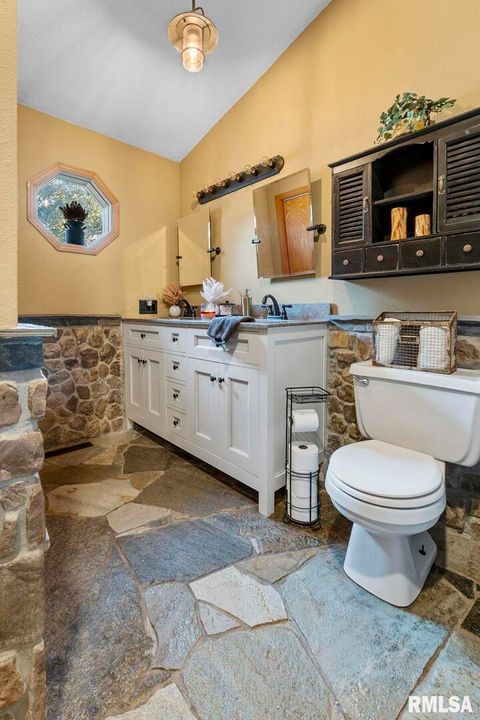 Tiny photo for 1810 Berryville Road, Jonesboro, IL 62952 (MLS # 12602581)