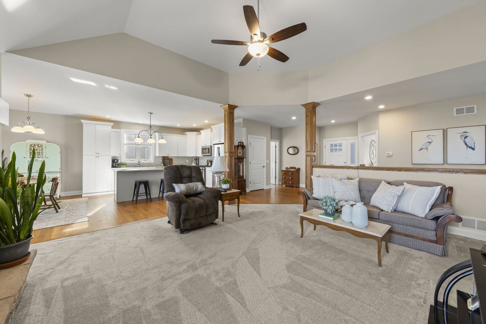 1121 Blackberry Shore Lane