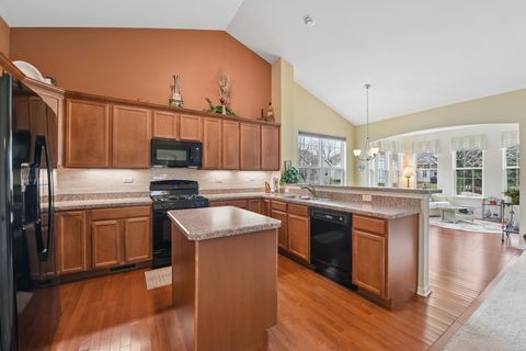 Tiny photo for 1104 Heathrow Lane, Aurora, IL 60502 (MLS # 12576903)