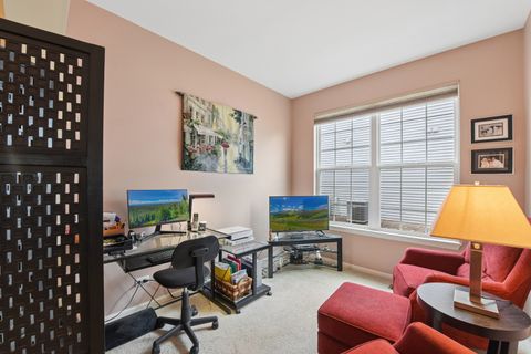 Tiny photo for 1104 Heathrow Lane, Aurora, IL 60502 (MLS # 12576903)