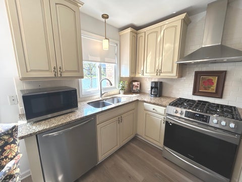 Tiny photo for 7236 Cottonwood Court #A, Willowbrook, IL 60527 (MLS # 12724257)
