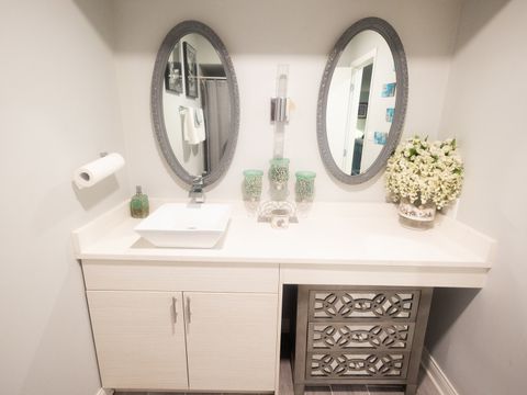 Tiny photo for 18051 Los Angeles Avenue, Homewood, IL 60430 (MLS # 12521109)