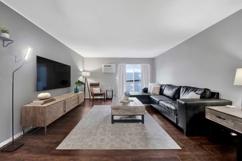 Tiny photo for 314 Lathrop Avenue #407, Forest Park, IL 60130 (MLS # 12578877)