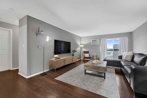 Tiny photo for 314 Lathrop Avenue #407, Forest Park, IL 60130 (MLS # 12578877)