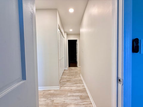 Tiny photo for 9355 Landings Lane #503, Des Plaines, IL 60016 (MLS # 12775919)