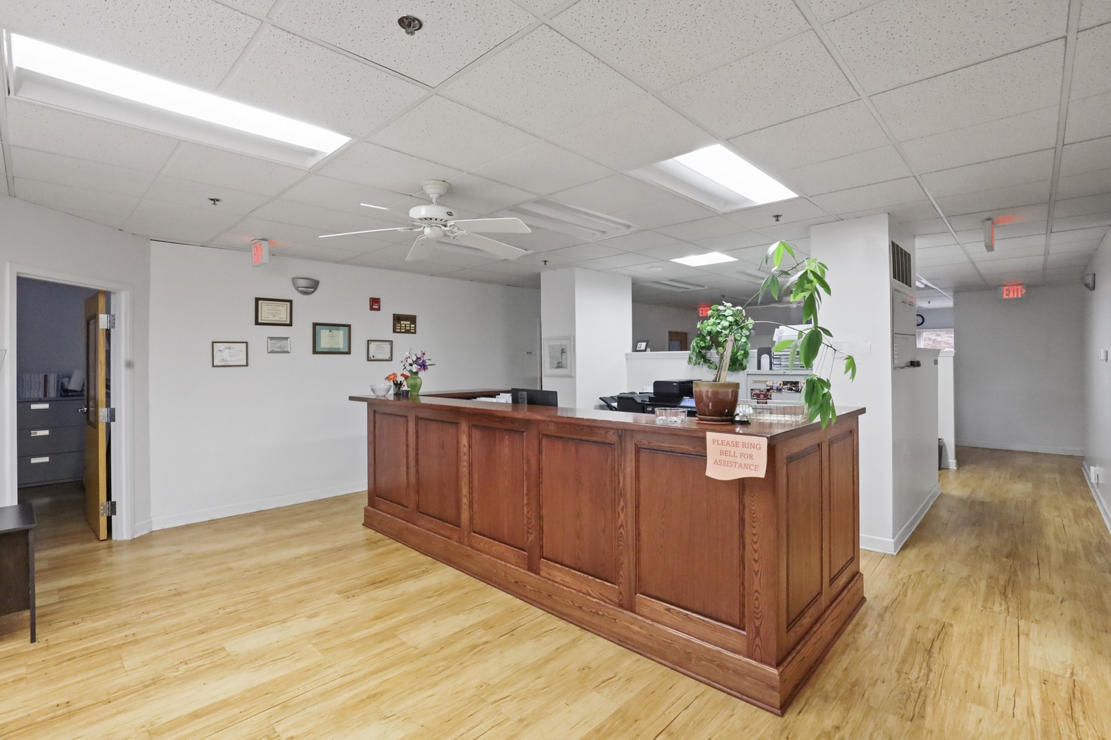 1N131 County Farm Road