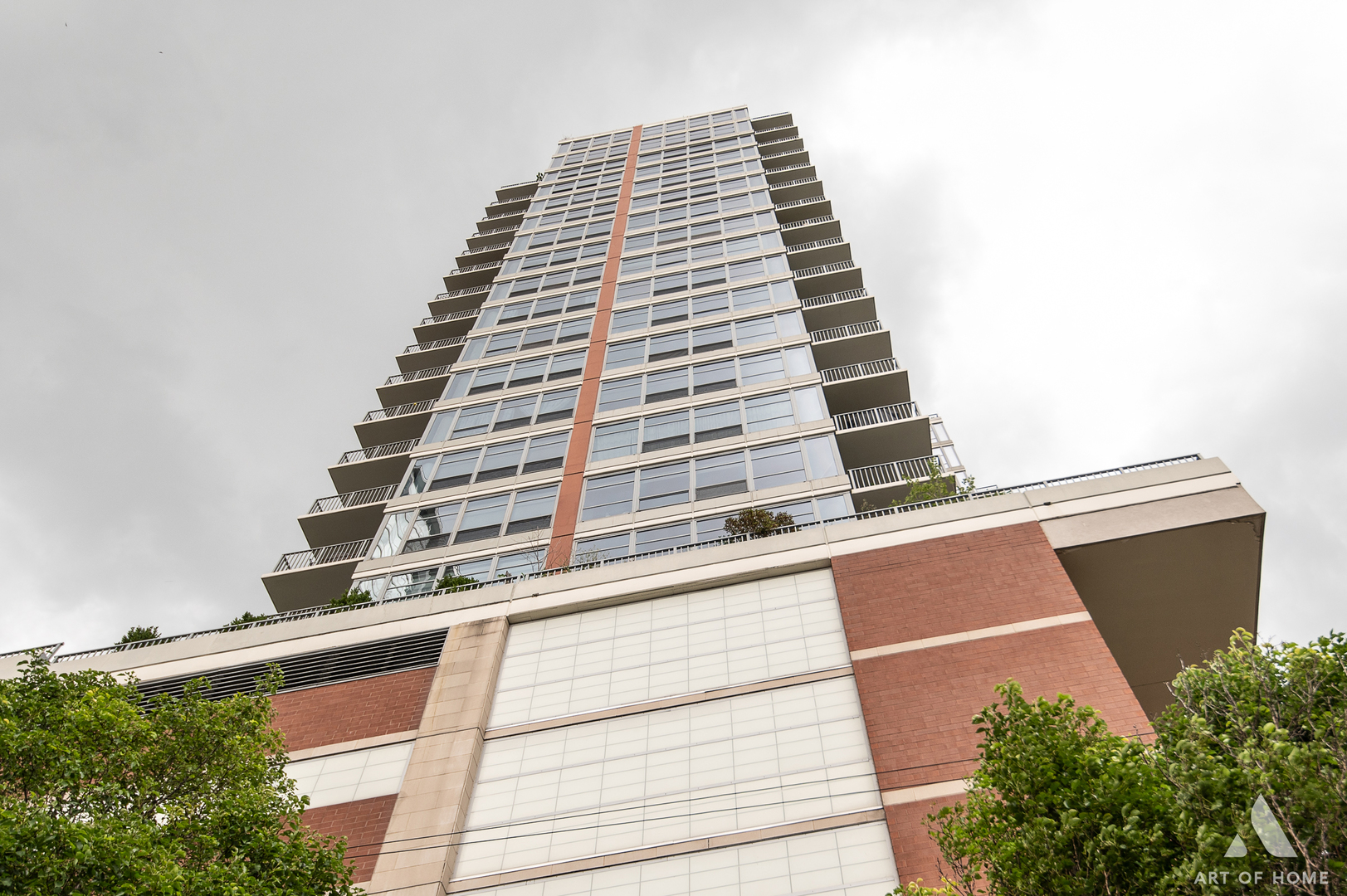 1600 S Prairie Avenue 1301